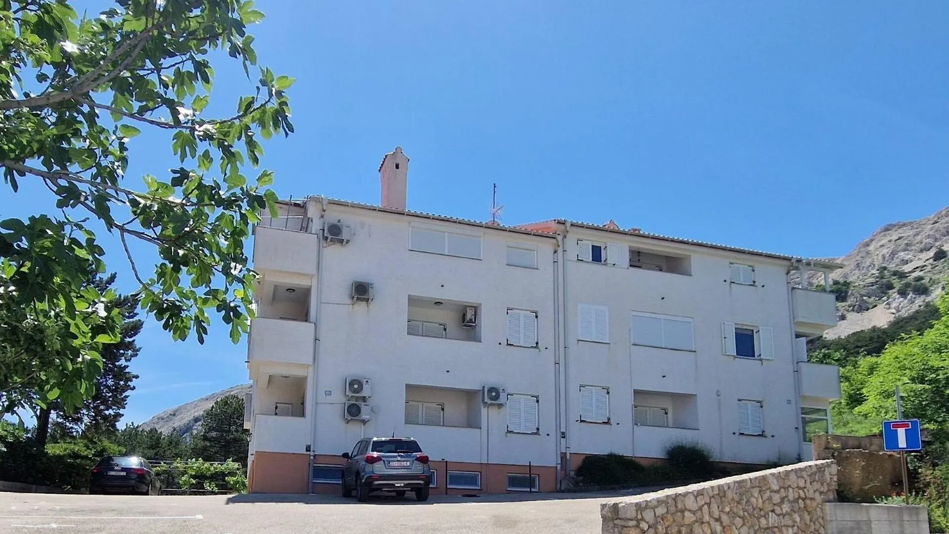 Apartment Zoric Baska